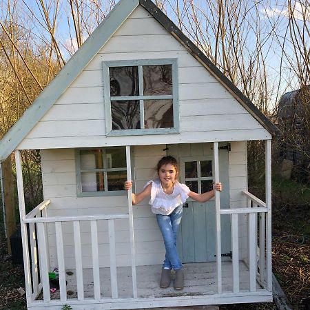 Willow Court Farm The Lodge & Petting Farm, 8 Mins From Legoland & Windsor, 15 Mins From Lapland Uk Zewnętrze zdjęcie