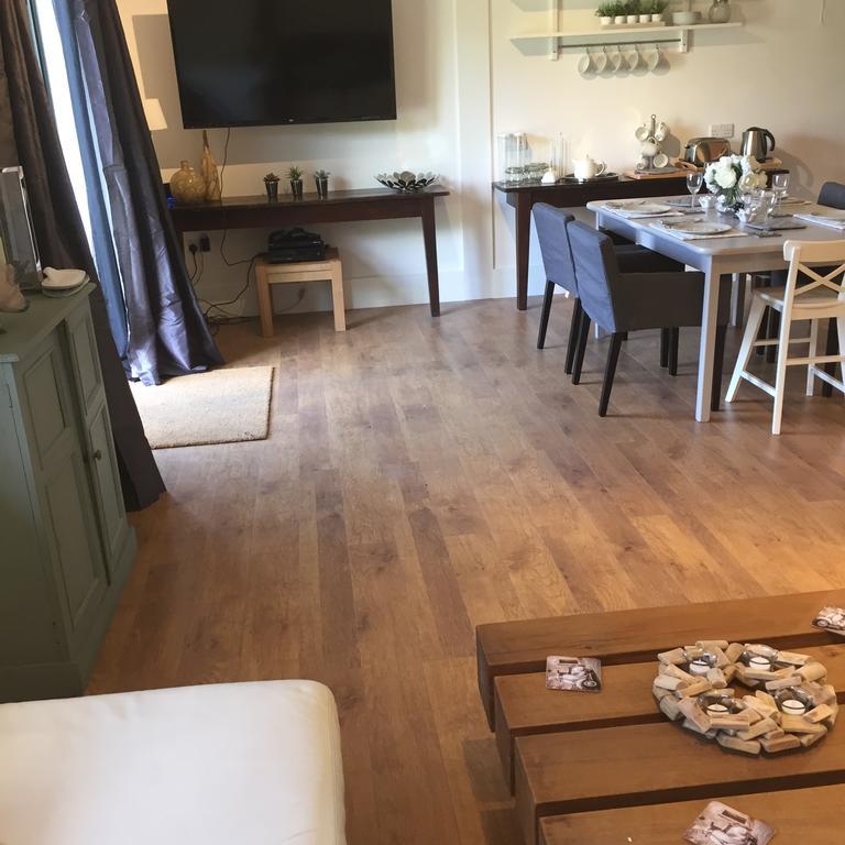 Willow Court Farm The Lodge & Petting Farm, 8 Mins From Legoland & Windsor, 15 Mins From Lapland Uk Zewnętrze zdjęcie