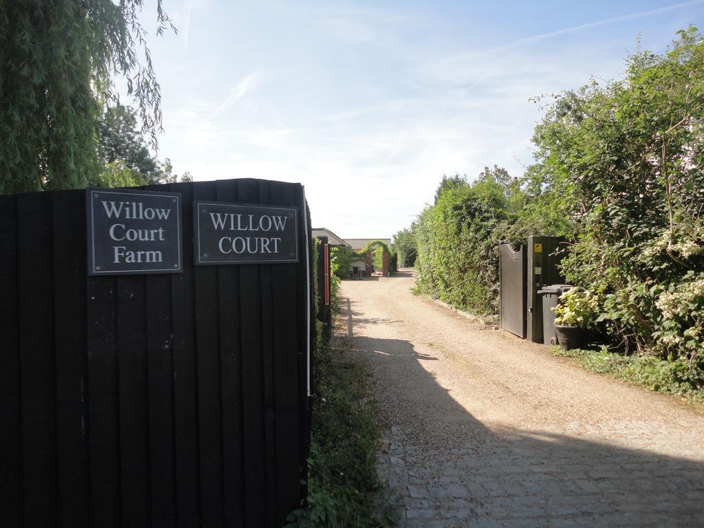 Willow Court Farm The Lodge & Petting Farm, 8 Mins From Legoland & Windsor, 15 Mins From Lapland Uk Zewnętrze zdjęcie